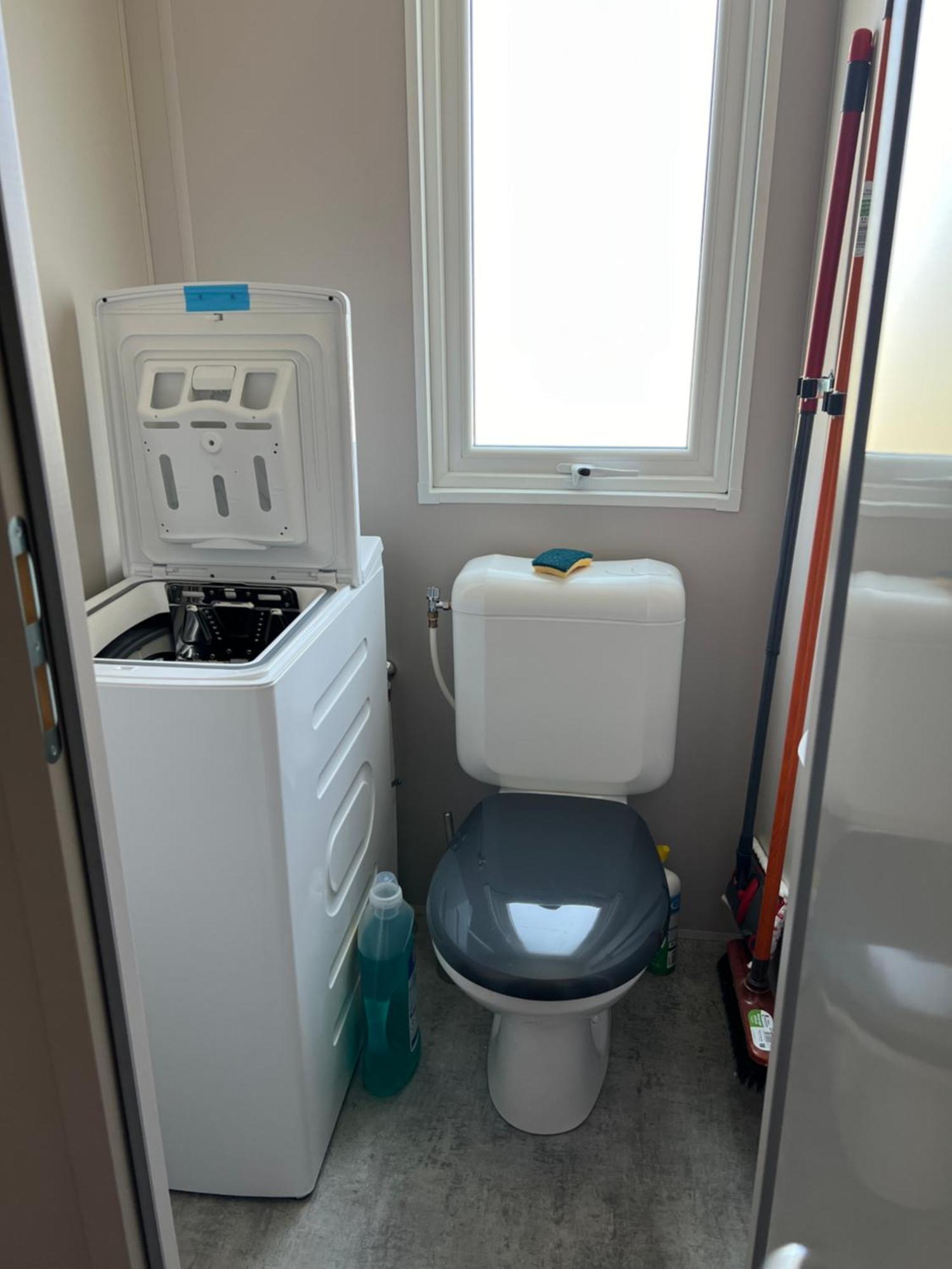 Mobil Home Neuf 6 P Climatise A Hyeres A 200 M De La Mer Dans Camping 4 Etoiles Exterior foto